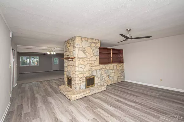 4754 Alexis Ave, Dayton, OH 45431