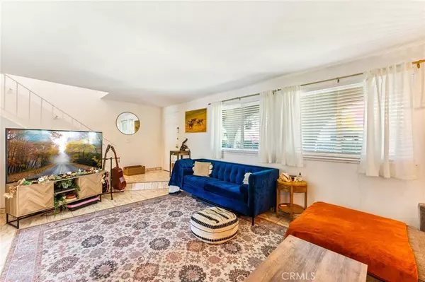 10026 Bloomfield AVE, Cypress, CA 90630