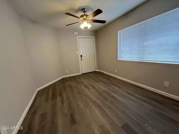 1441 S 14TH Avenue, Phoenix, AZ 85007