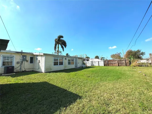 21218 GLADIS AVE, Port Charlotte, FL 33952