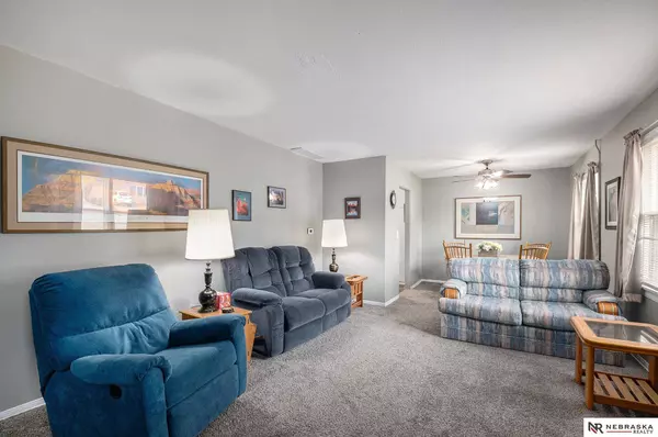 520 S 70th Street, Omaha, NE 68106