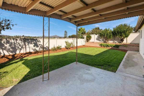 8108 Dorchester St, Spring Valley, CA 91977