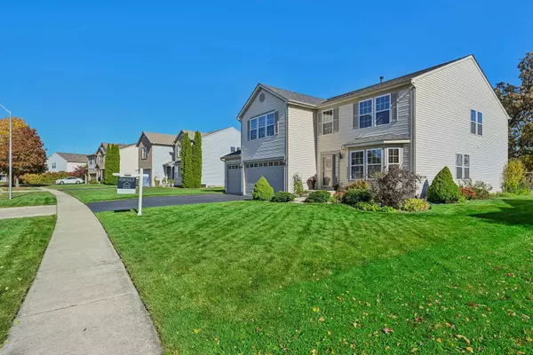 319 White Oak ST, Hampshire, IL 60140