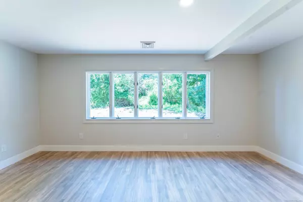 359 Amity Road, Bethany, CT 06524