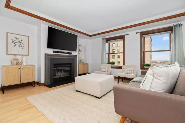 123 W Washington Avenue #706, Madison, WI 53703