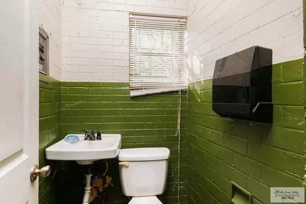 229 N 7TH ST., Raymondville, TX 78580