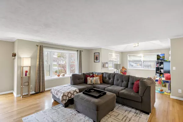 3819 Pinecrest RD, Rockford, IL 61107