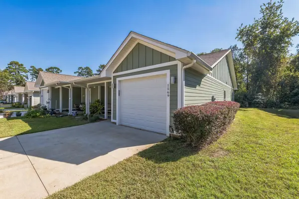 1569 Miccosukee Loop, Tallahassee, FL 32308