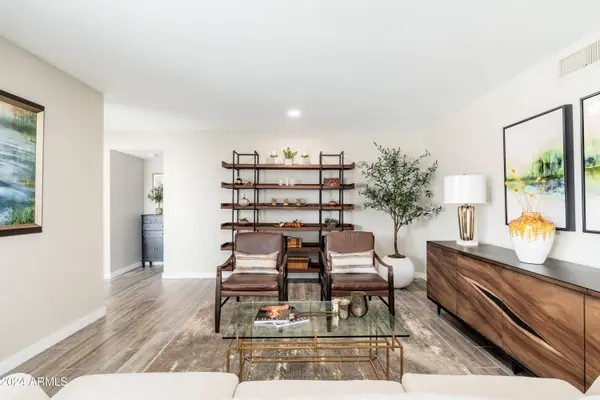 6135 N 17th Street, Phoenix, AZ 85016