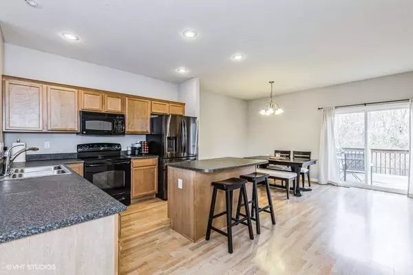 4217 E 48th Street, Des Moines, IA 50317