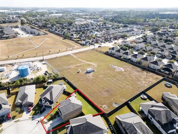 807 Rough Cut CT, Houston, TX 77090