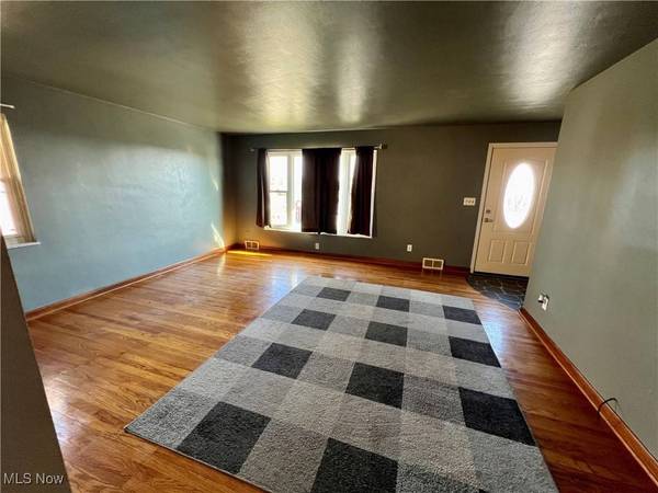 2803 Whitehaven BLVD, Steubenville, OH 43952