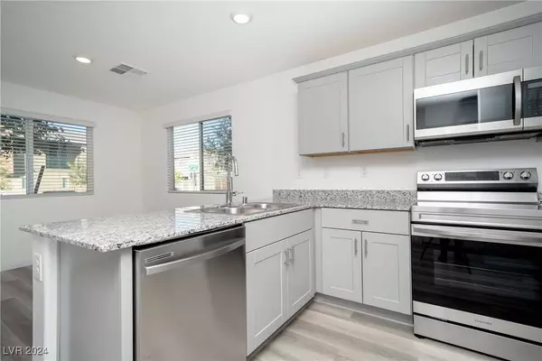 12302 Dusk Blue Way #5, Las Vegas, NV 89183