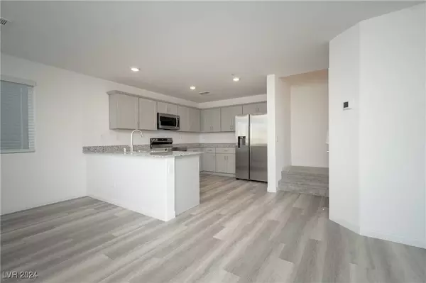 12302 Dusk Blue Way #5, Las Vegas, NV 89183