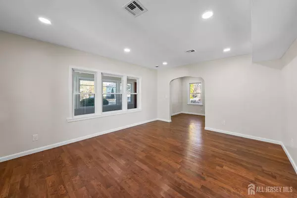 84 Southside AVE, Somerville, NJ 08876