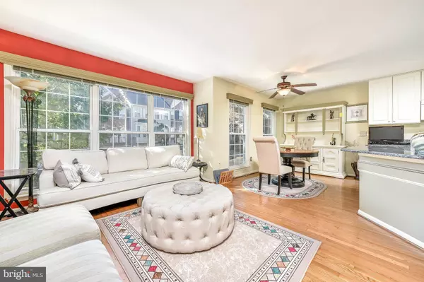 20616 GLENMERE SQ, Sterling, VA 20165