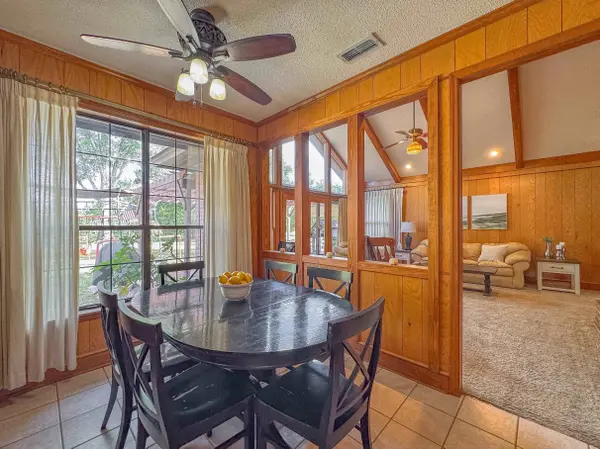 301 E Live Oak Lane, Havana, FL 32333