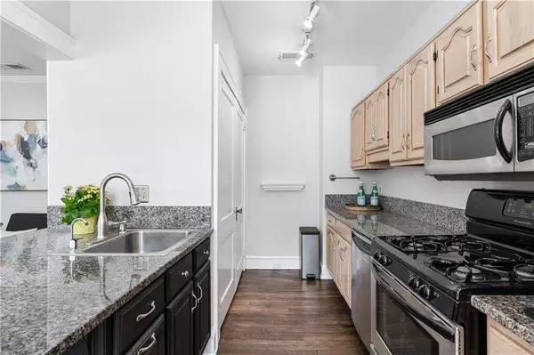 991 N Highland AVE NE #5, Atlanta, GA 30306