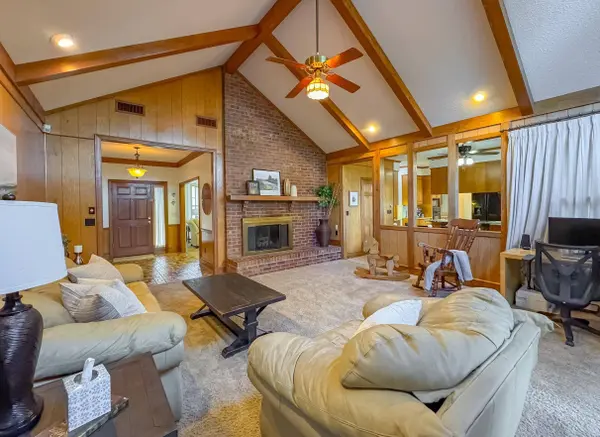 301 E Live Oak Lane, Havana, FL 32333