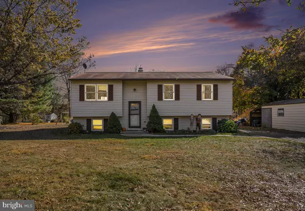 131 RED OAK DR, Boyertown, PA 19512