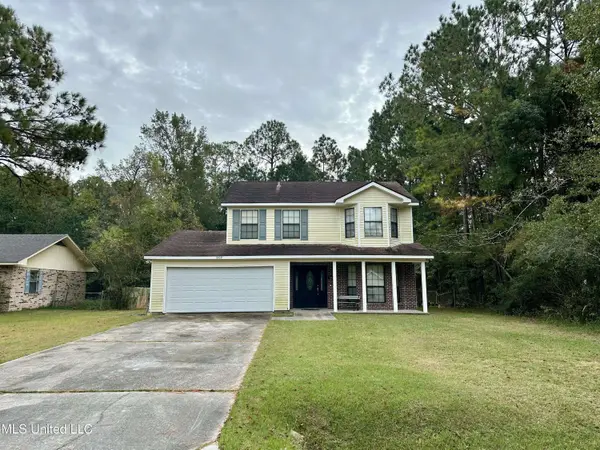1009 Herlihy Street, Waveland, MS 39576