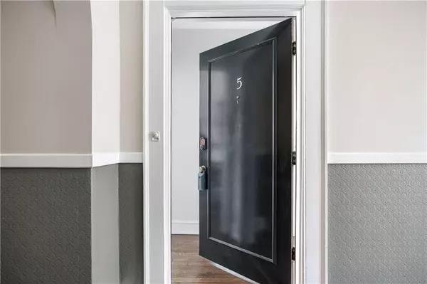 991 N Highland AVE NE #5, Atlanta, GA 30306