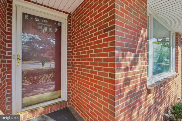 2236 PENNINGTON RD, Trenton, NJ 08638