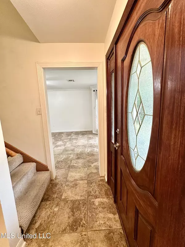 1009 Herlihy Street, Waveland, MS 39576