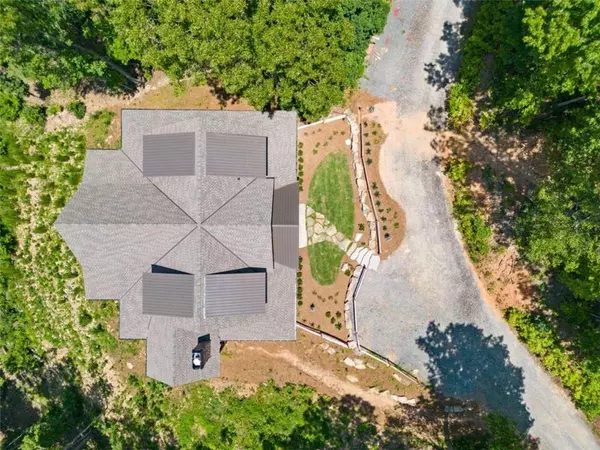 116 Round Top RD, Mineral Bluff, GA 30559