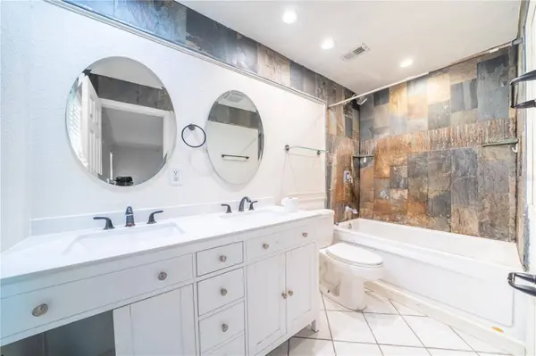 1800 IRONWOOD CT W, Oldsmar, FL 34677