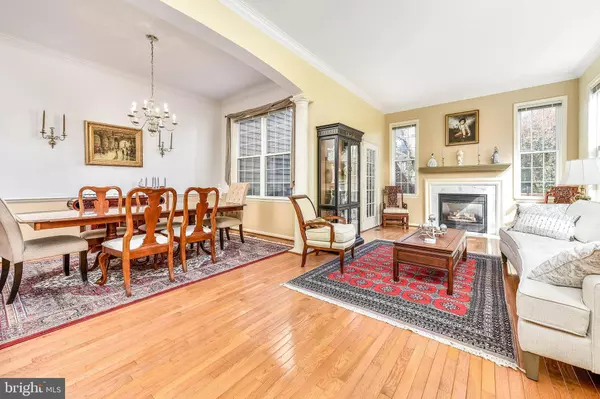 20616 GLENMERE SQ, Sterling, VA 20165