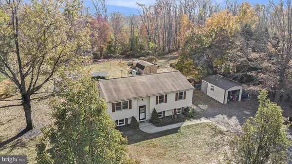 131 RED OAK DR, Boyertown, PA 19512