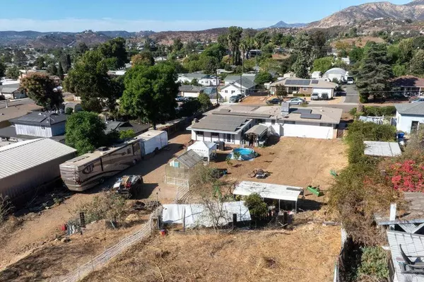 13429 Sunny LN, Lakeside, CA 92040