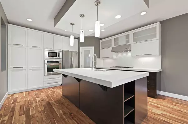 246 Evanspark CIR NW, Calgary, AB T3P 0A5