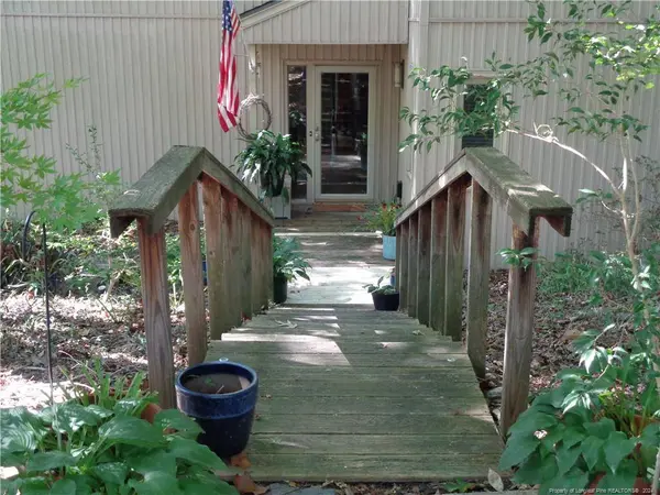 2901 Debra Drive, Raleigh, NC 27607