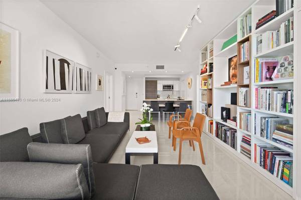 301 Altara Ave #619, Coral Gables, FL 33146