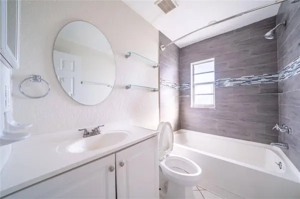 1800 IRONWOOD CT W, Oldsmar, FL 34677