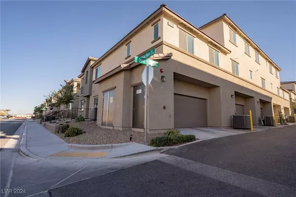 12302 Dusk Blue Way #5, Las Vegas, NV 89183