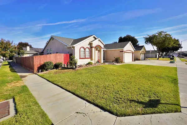 1484 Tulip Street, Lemoore, CA 93245