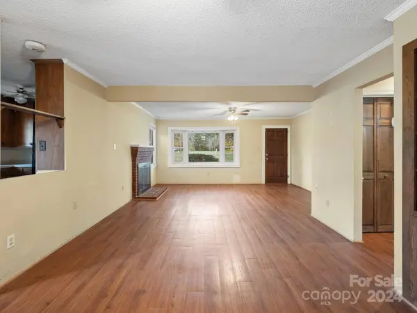 1875 Charlotte HWY, Mooresville, NC 28115