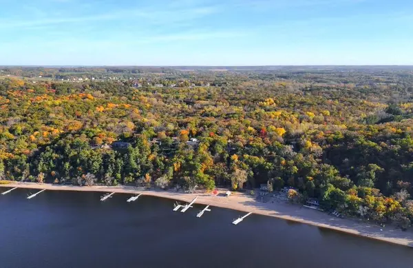 263 Cove RD, Troy Twp, WI 54016