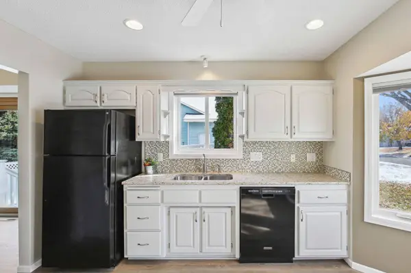 1697 146th AVE NW, Andover, MN 55304