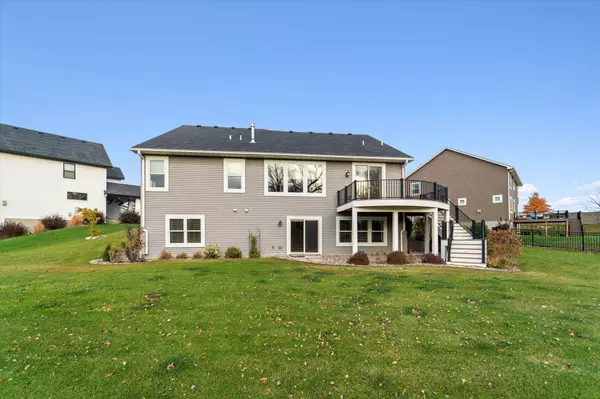 8017 157th ST, Savage, MN 55378