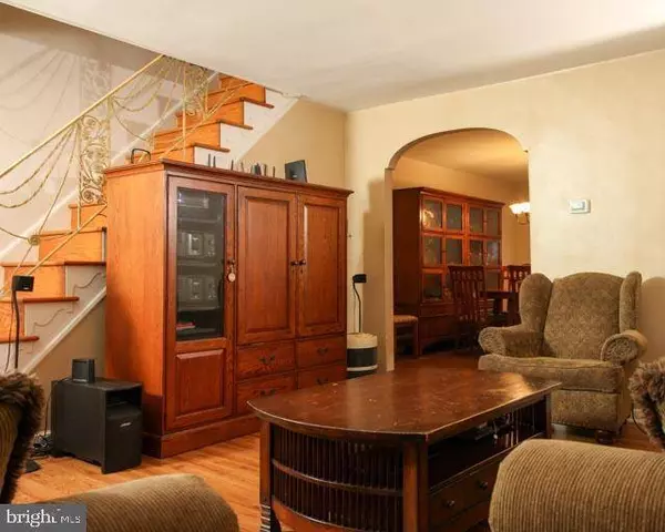 6521 DORCAS ST, Philadelphia, PA 19111