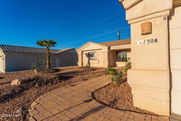 1308 Mohican Dr, Lake Havasu City, AZ 86406