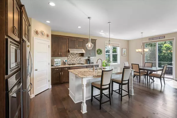 8017 157th ST, Savage, MN 55378