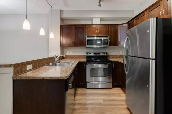 201 Sunset DR #109, Cochrane, AB T4C 0H5