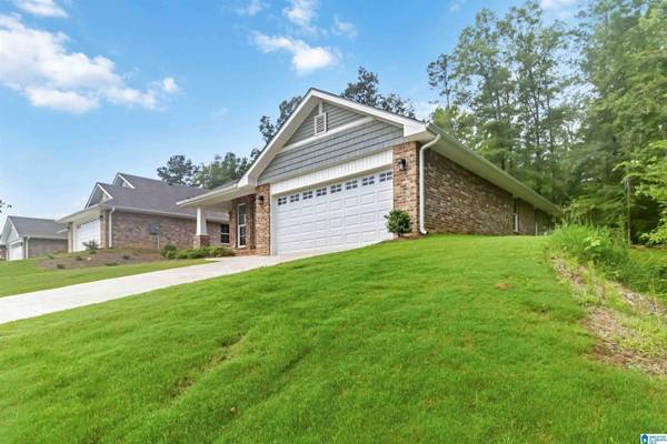 127 PURE LEAF DRIVE, Westover, AL 35186