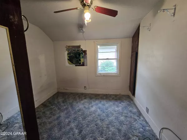 1508 1ST AVE N, Grand Forks, ND 58203