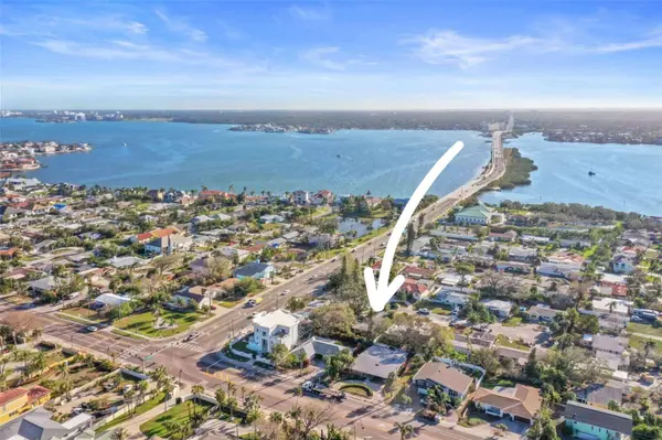 1020 PALM DR, Belleair Beach, FL 33786